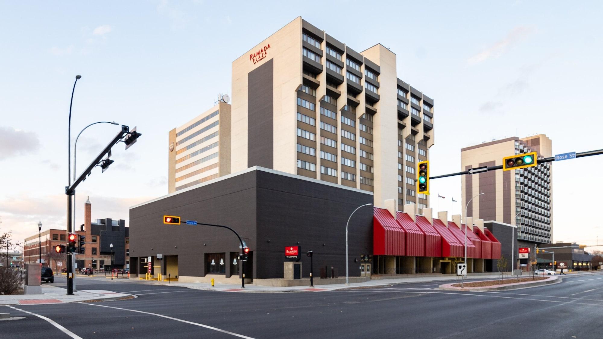 Ramada Plaza By Wyndham Regina Downtown Hotel Eksteriør billede