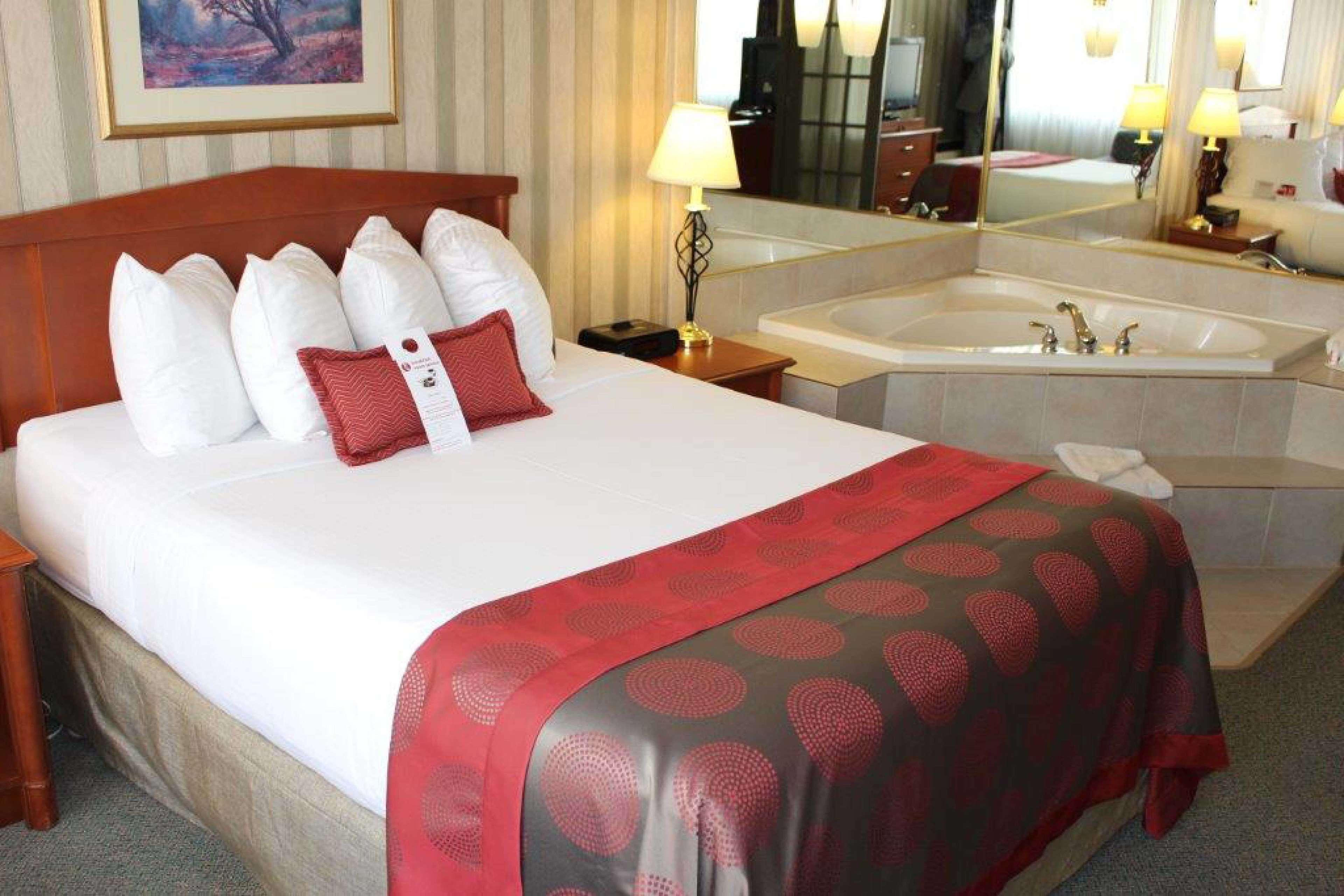 Ramada Plaza By Wyndham Regina Downtown Hotel Eksteriør billede