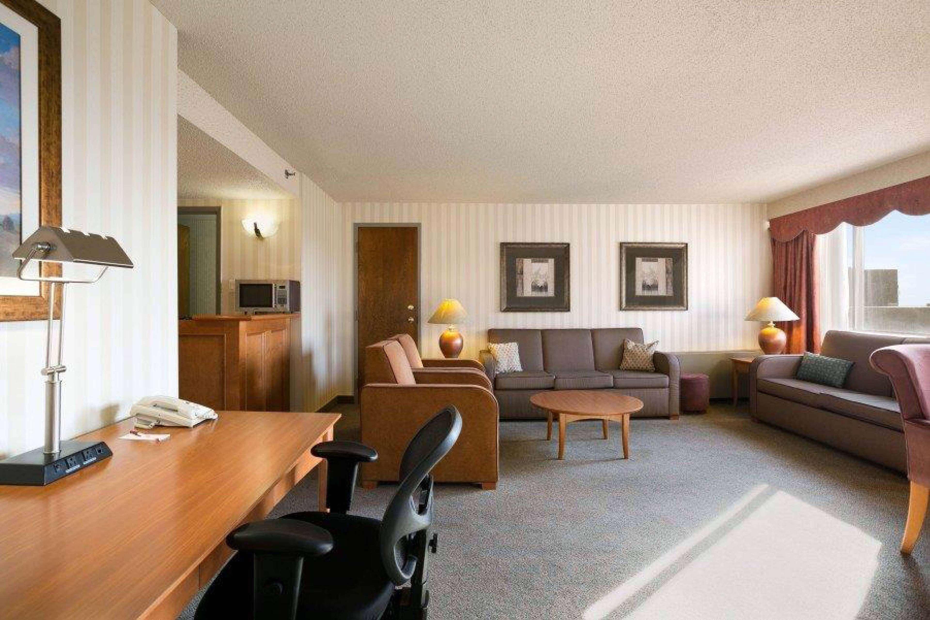 Ramada Plaza By Wyndham Regina Downtown Hotel Eksteriør billede