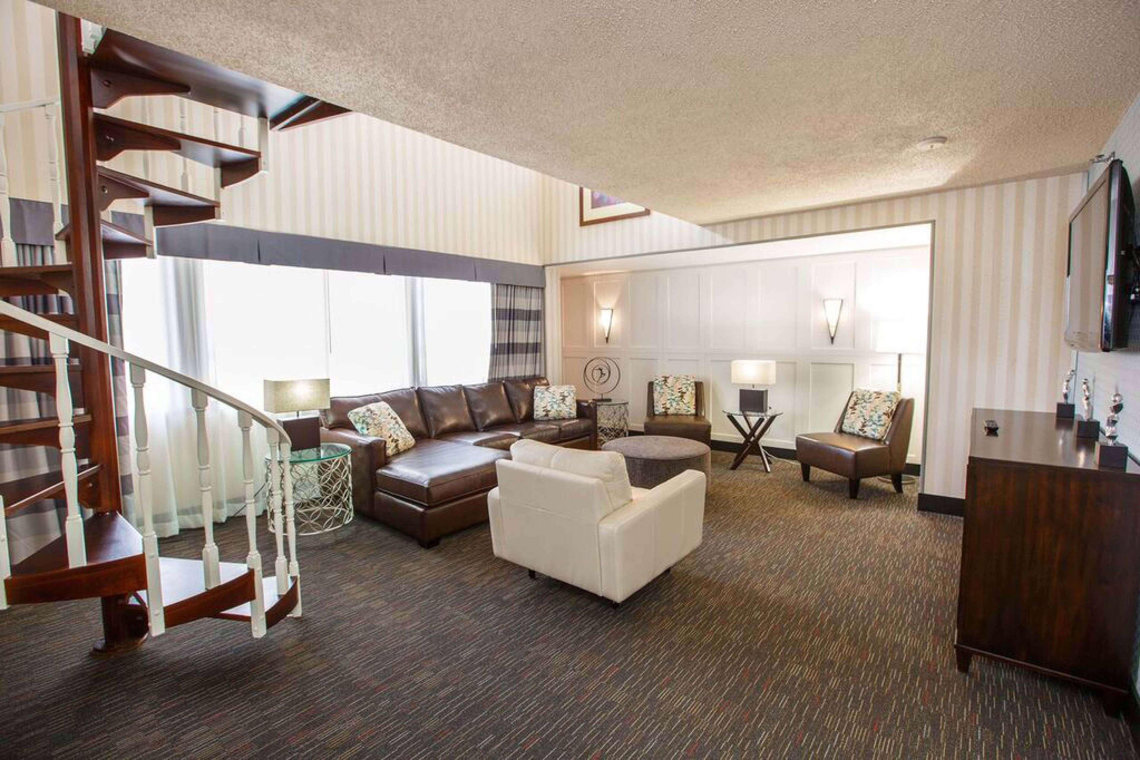 Ramada Plaza By Wyndham Regina Downtown Hotel Eksteriør billede