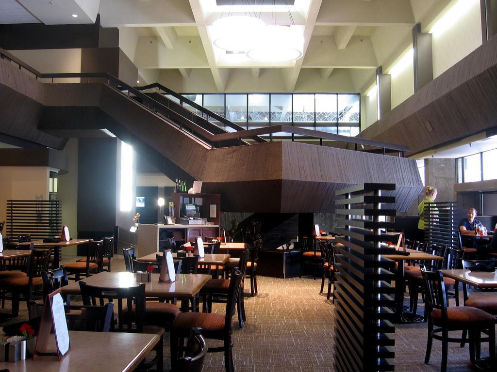 Ramada Plaza By Wyndham Regina Downtown Hotel Eksteriør billede